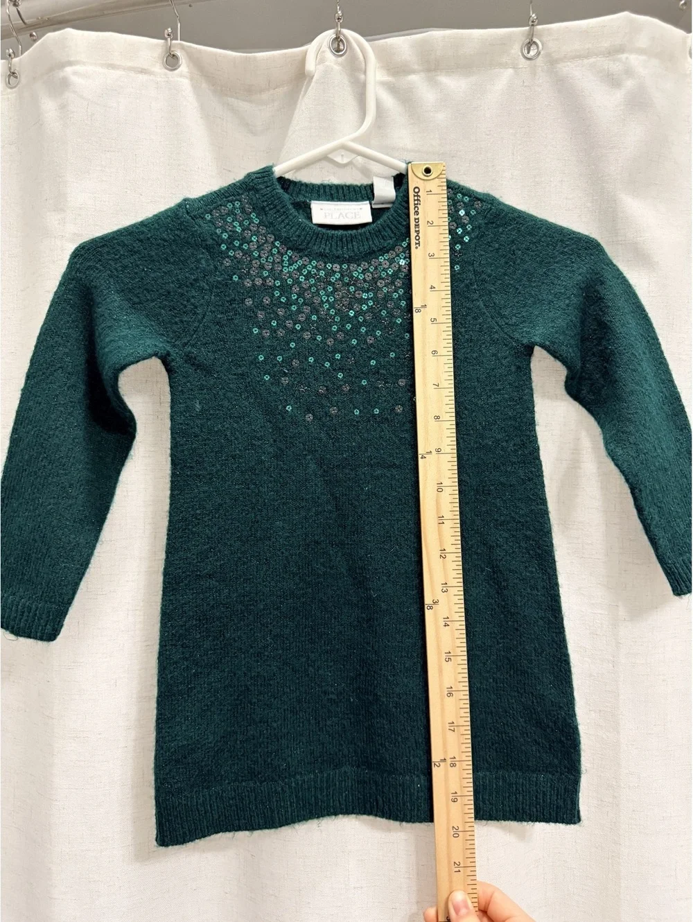 The Children's Place Girls' 2T Green Sweater with Sequins